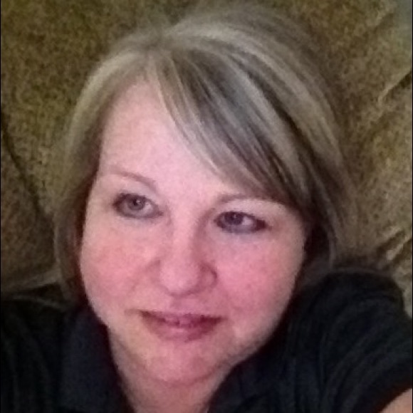 Meet your Posher, Kimberly - Picture 1 of 1